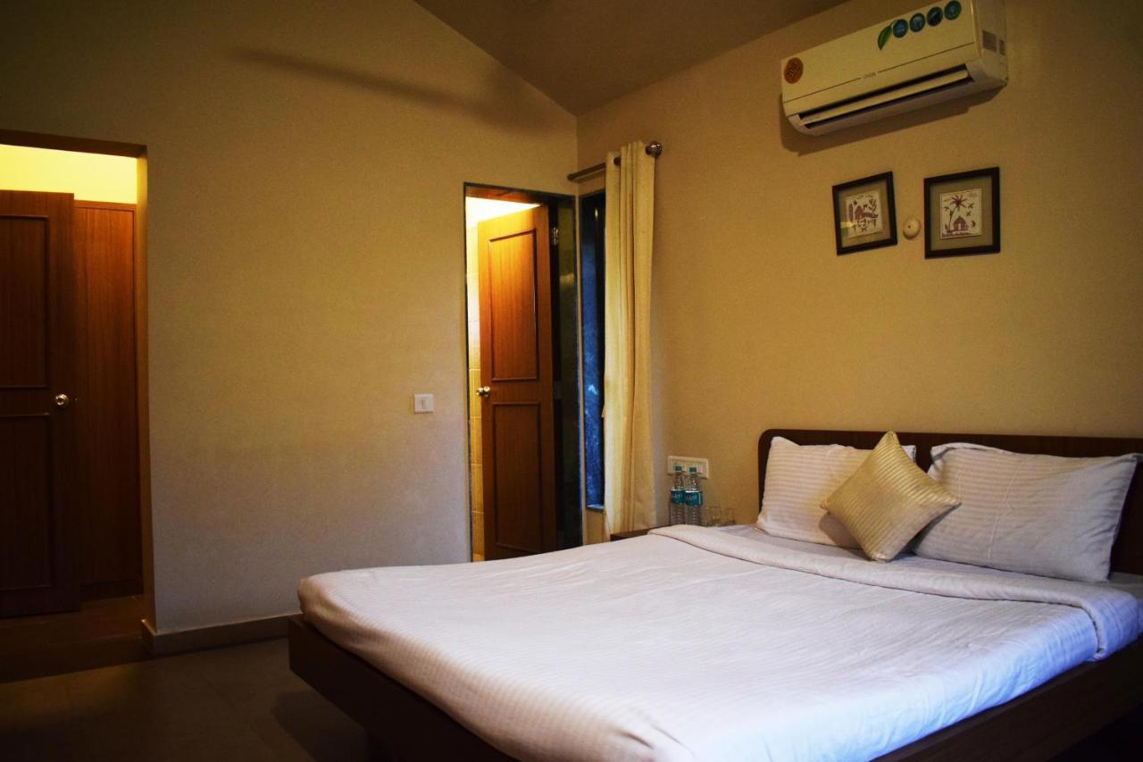 Regenta Resort Mango Village Guhagar Kudān Exteriör bild
