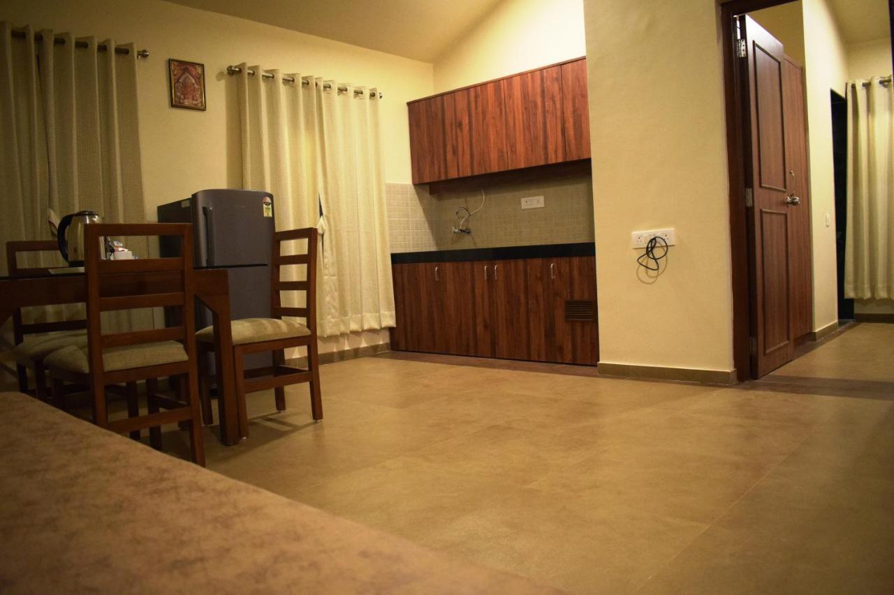 Regenta Resort Mango Village Guhagar Kudān Exteriör bild