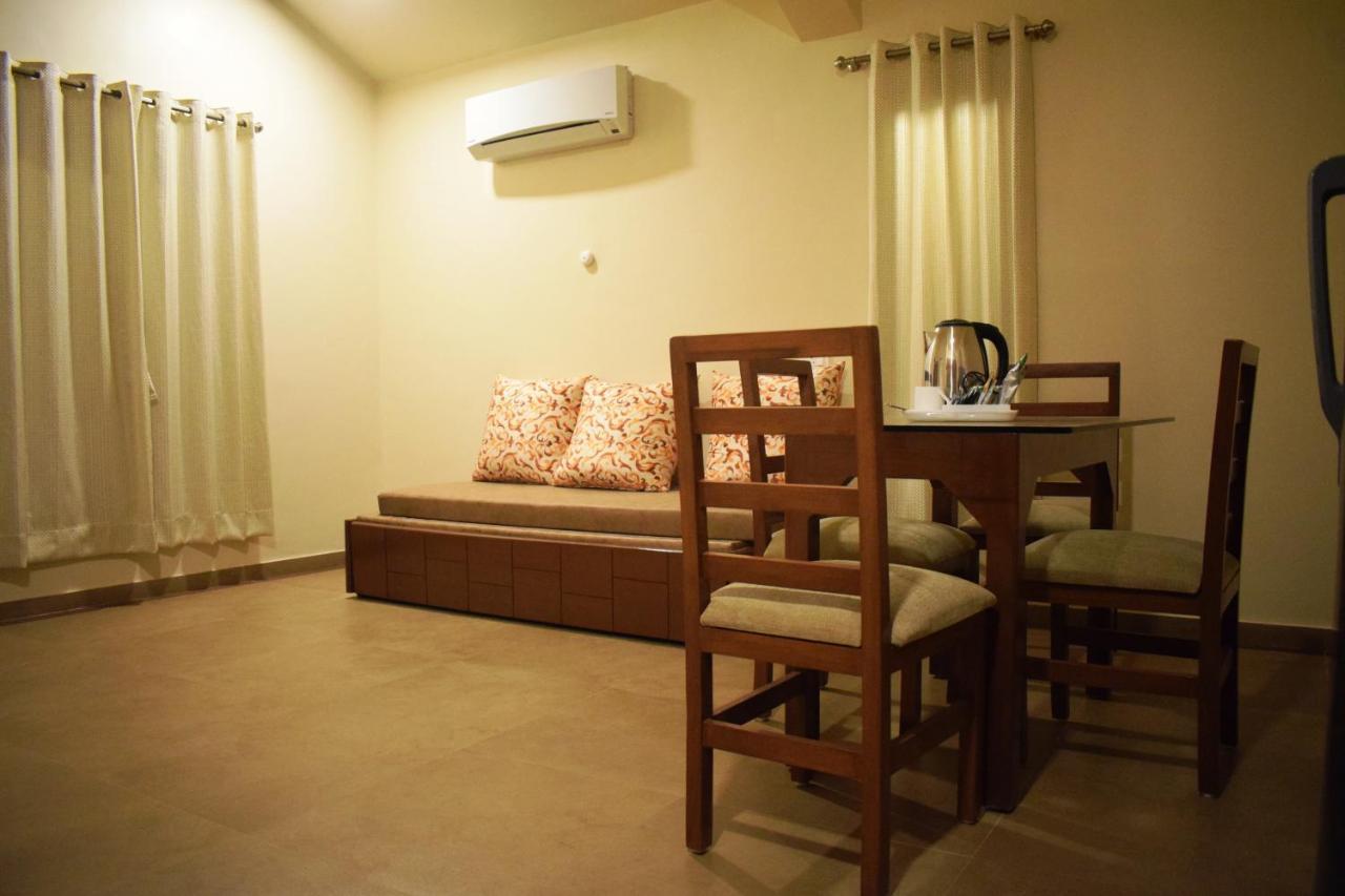 Regenta Resort Mango Village Guhagar Kudān Exteriör bild