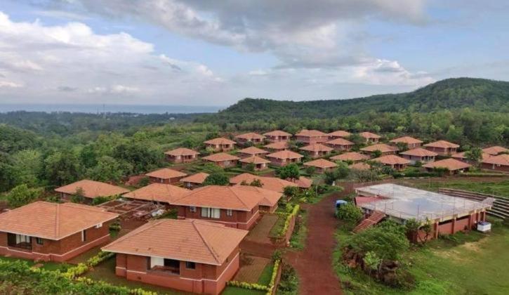 Regenta Resort Mango Village Guhagar Kudān Exteriör bild