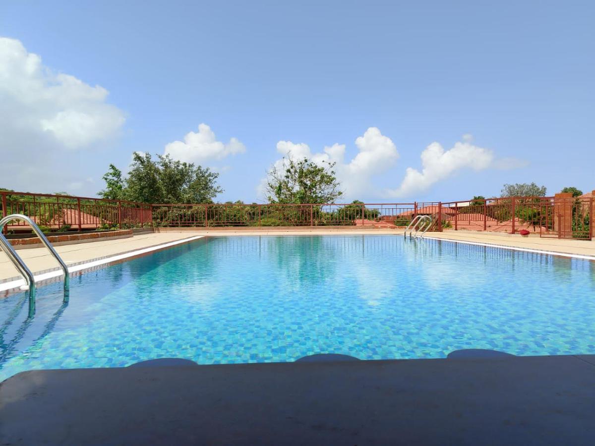 Regenta Resort Mango Village Guhagar Kudān Exteriör bild